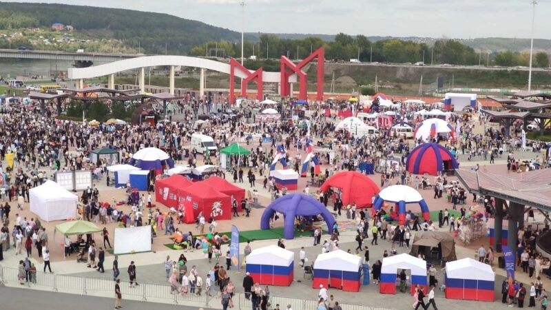 ПРАЗДНИК В ЧЕСТЬ ДНЯ ШАХТЁРА ПРОШЁЛ НА МОСКОВСКОЙ ПЛОЩАДИ В КЕМЕРОВЕ!