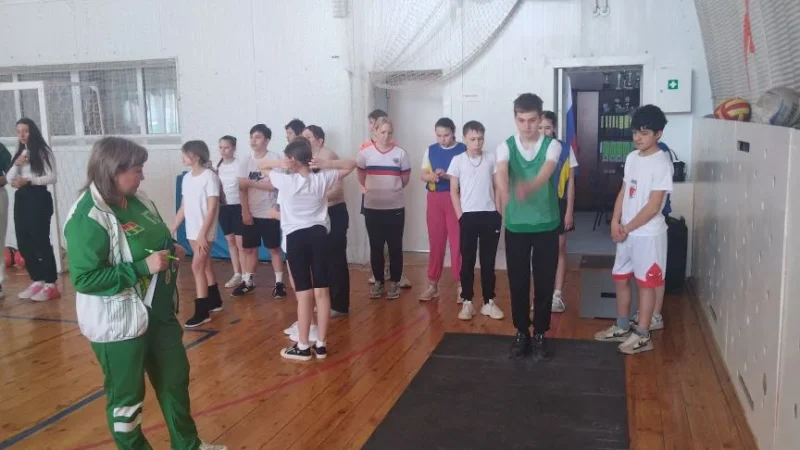 СИЛЬНЕЙШИЕ ЕДУТ НА РЕГИОН: В БЕРЕЗОВСКОЙ ШКОЛЕ ПРОШЁЛ ОТБОР ГТО